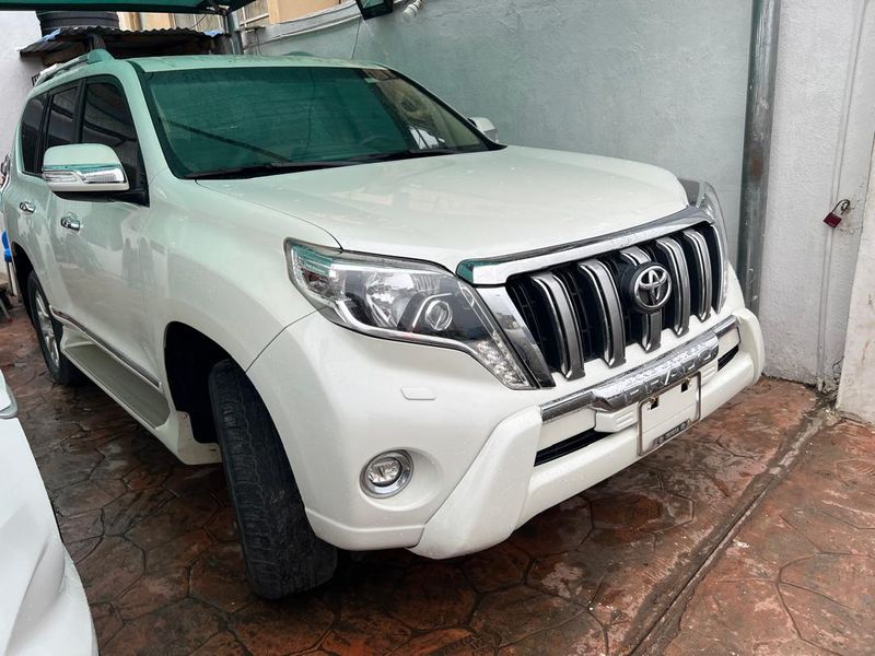 Thumbnail 11 of 2016 Toyota Land Cruiser Prado TXL